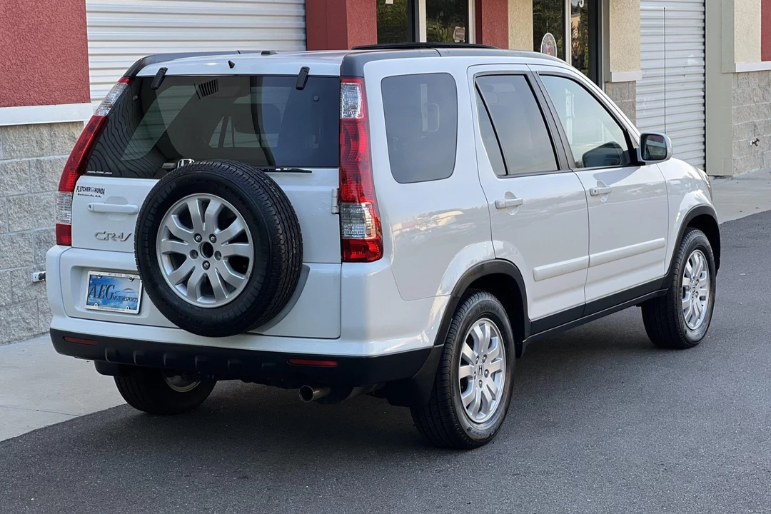 2006 Honda CR-V 2nd Gen - Image 21 of 31