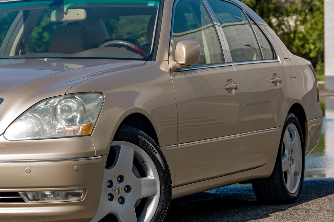 2006 Lexus LS 3rd Gen - Image 29 of 31