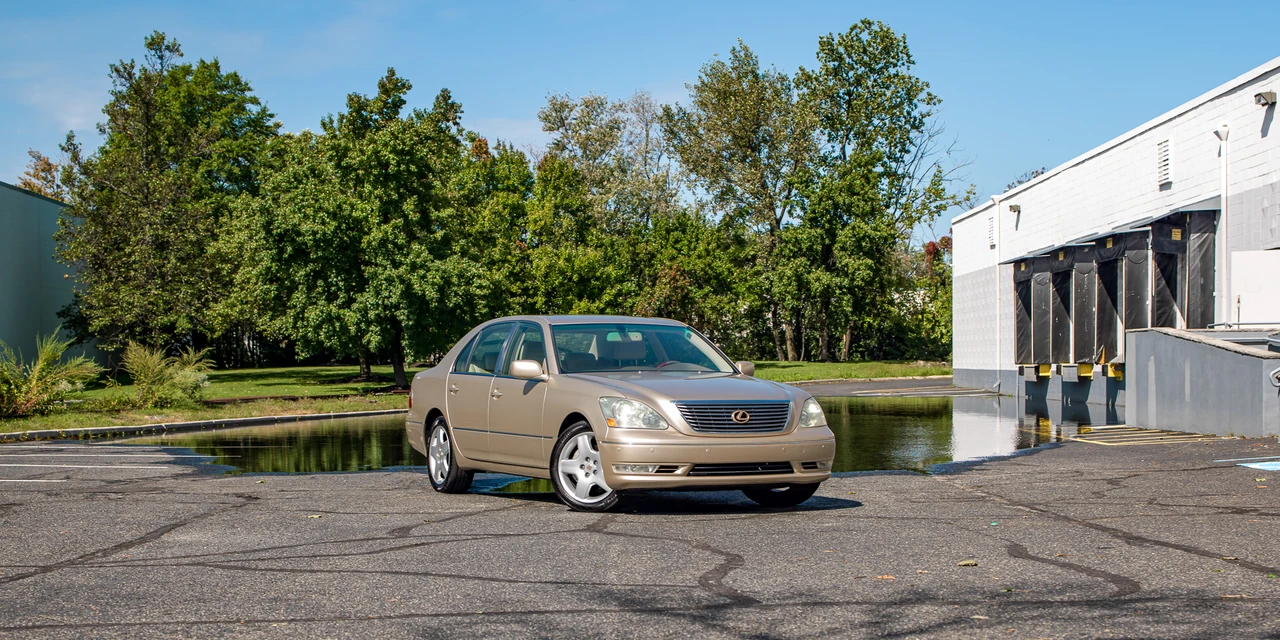 2006 Lexus LS 3rd Gen - Image 21 of 31