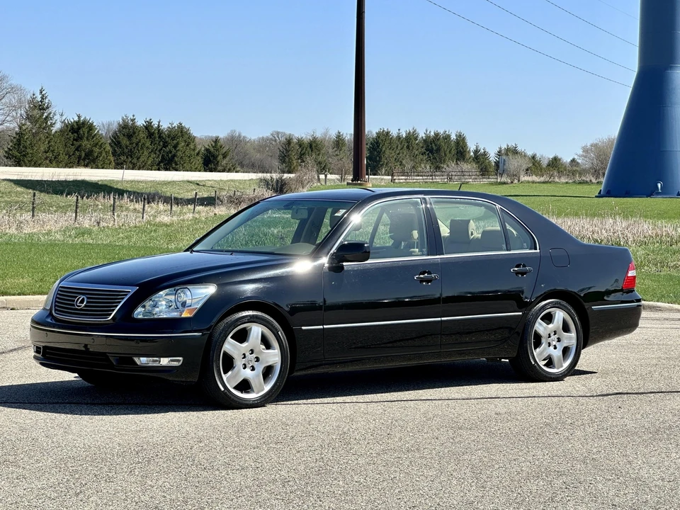 2006 Lexus LS 3rd Gen - Image 8 of 31