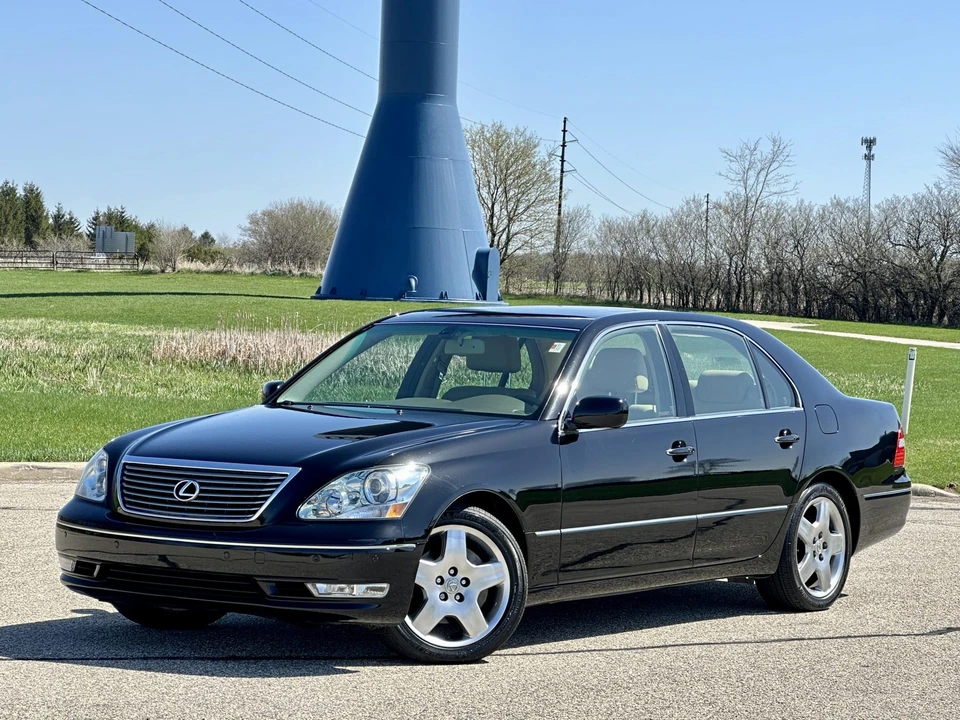 2006 Lexus LS 3rd Gen - Image 5 of 31