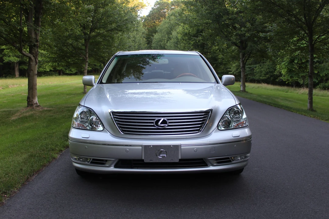 2006 Lexus LS 3rd Gen - Image 11 of 31