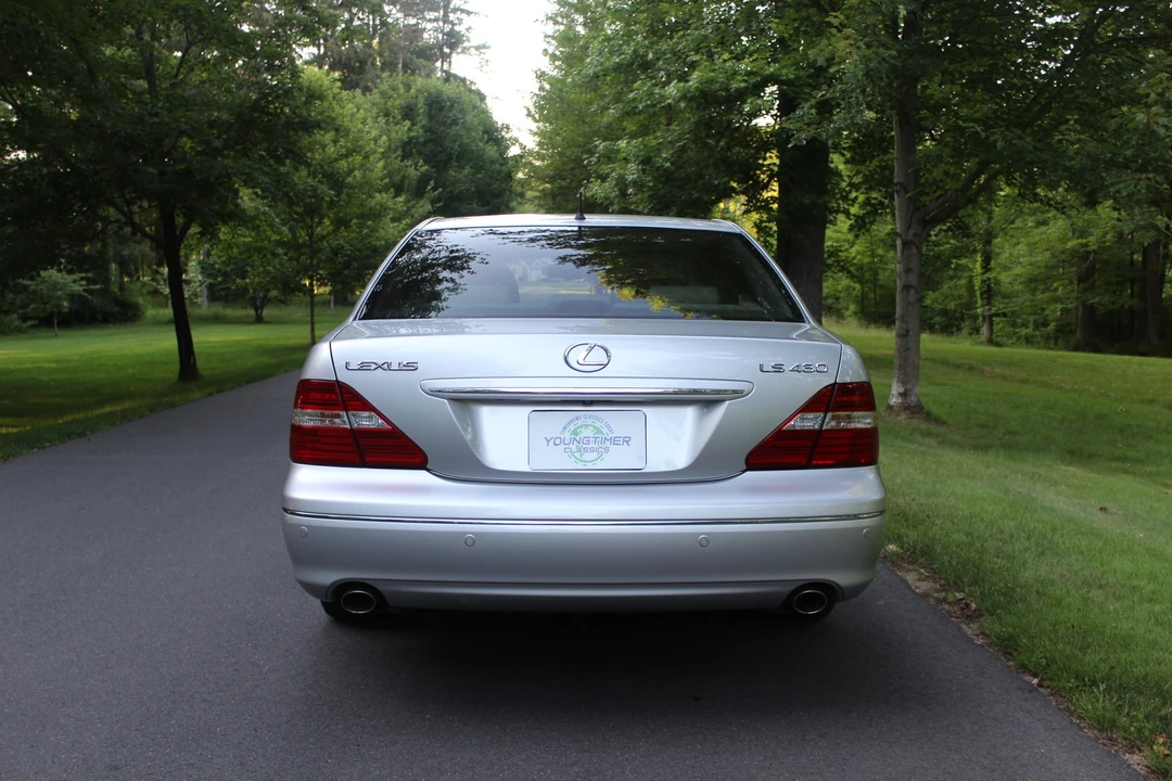 2006 Lexus LS 3rd Gen - Image 6 of 31