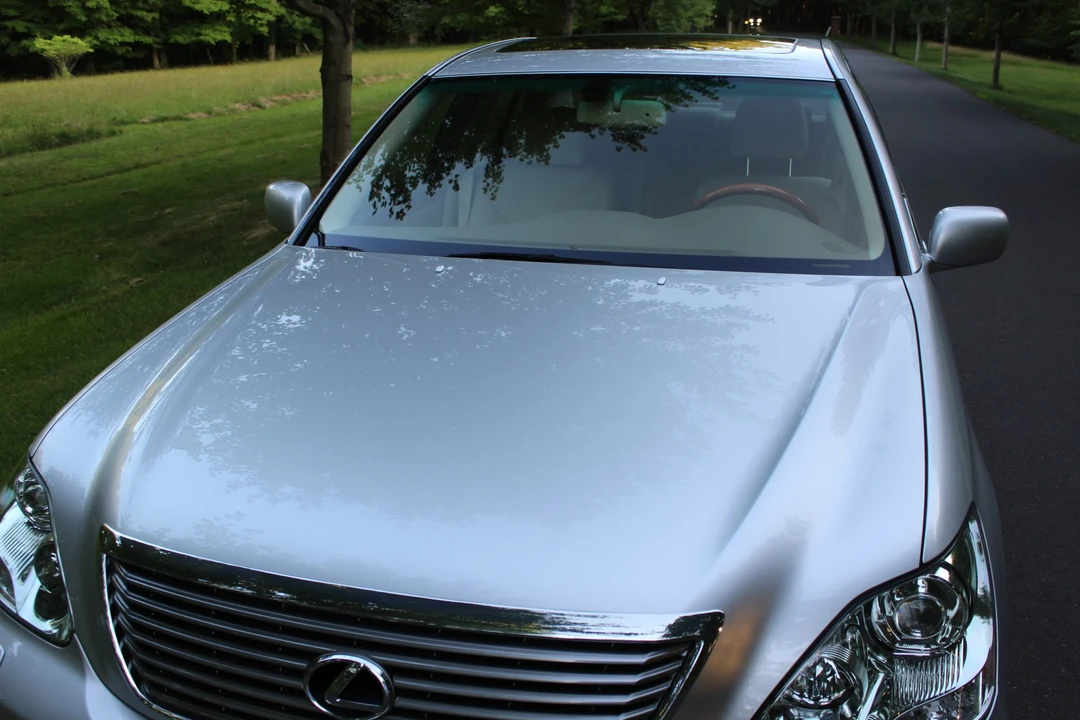 2006 Lexus LS 3rd Gen - Image 29 of 31