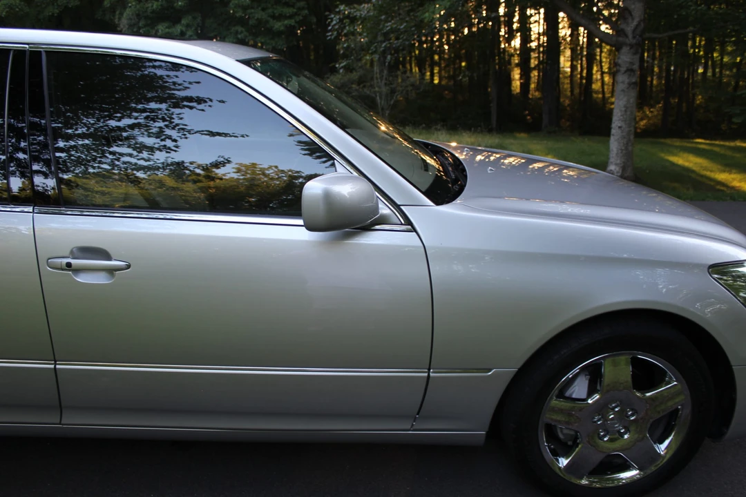 2006 Lexus LS 3rd Gen - Image 23 of 31