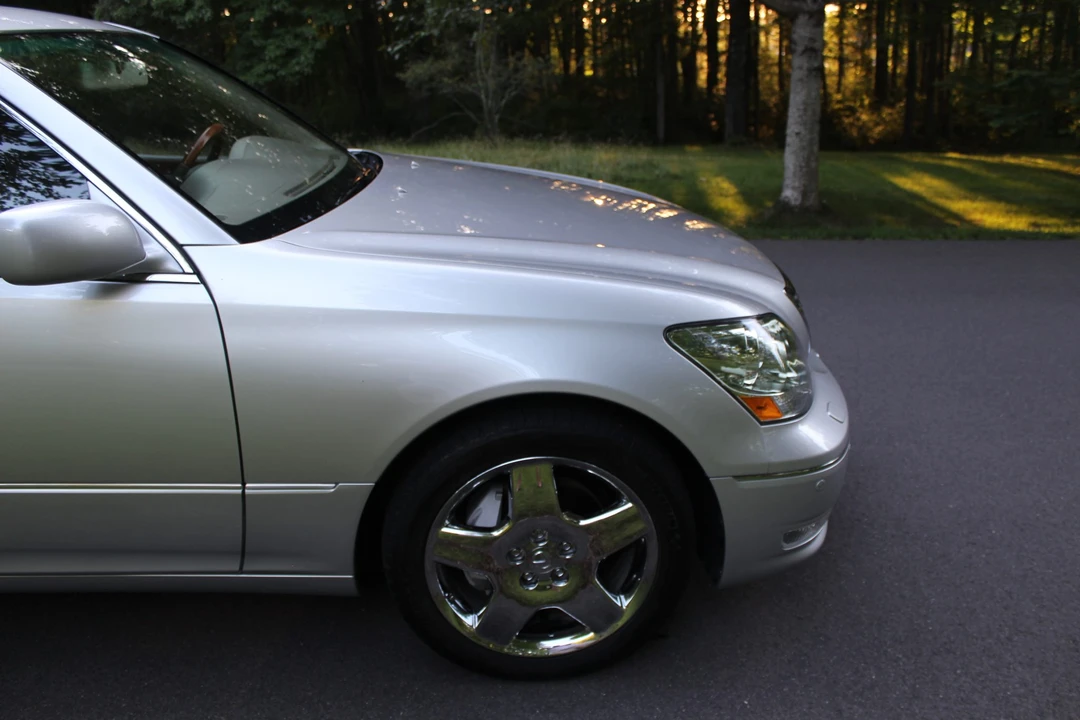 2006 Lexus LS 3rd Gen - Image 24 of 31
