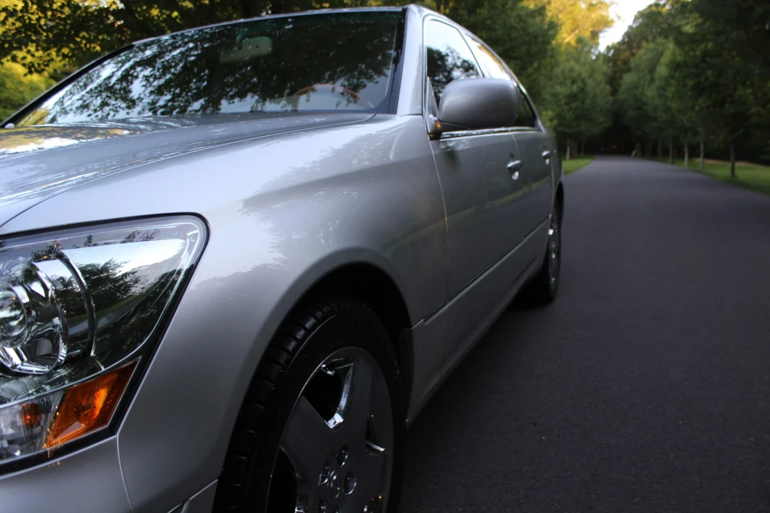 2006 Lexus LS 3rd Gen - Image 26 of 31