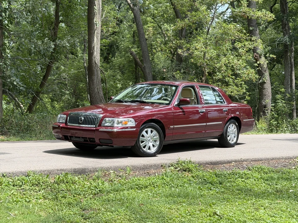 2006 Mercury Grand Marquis - Image 10 of 31