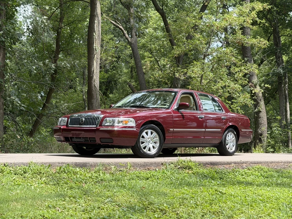 2006 Mercury Grand Marquis - Image 11 of 31