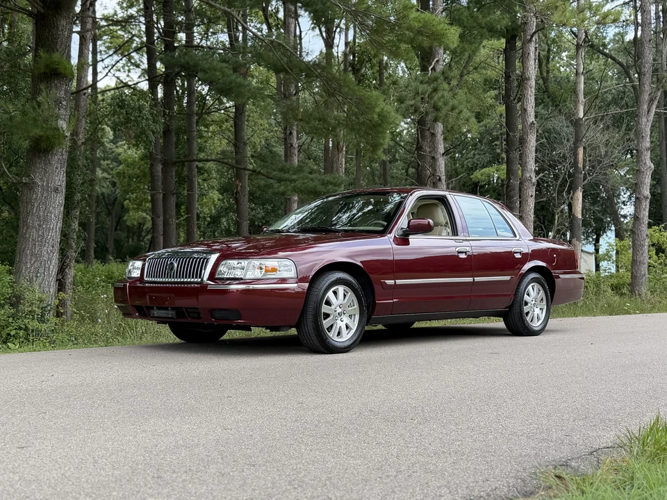 2006 Mercury Grand Marquis - Image 16 of 31