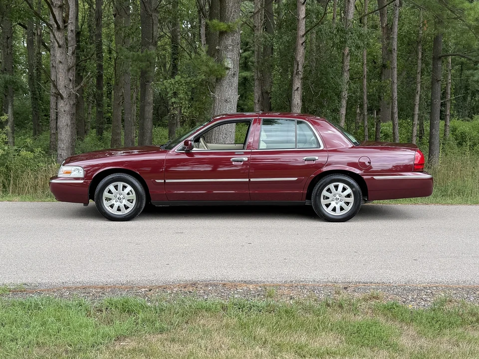 2006 Mercury Grand Marquis - Image 18 of 31