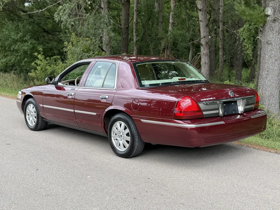 2006 Mercury Grand Marquis - Image 23 of 31