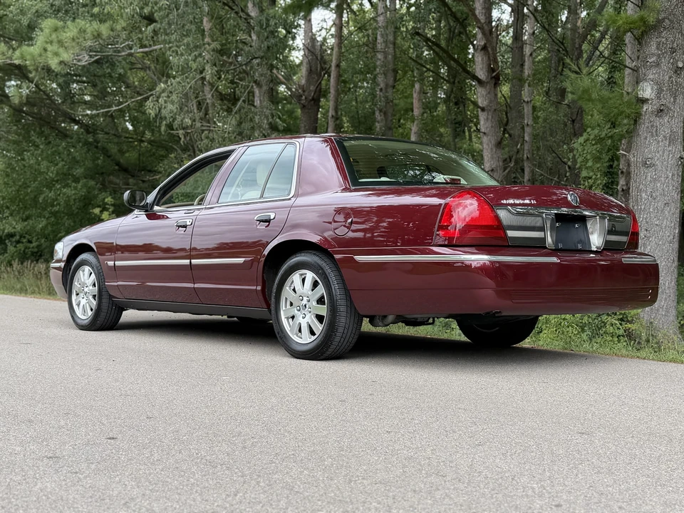 2006 Mercury Grand Marquis - Image 21 of 31