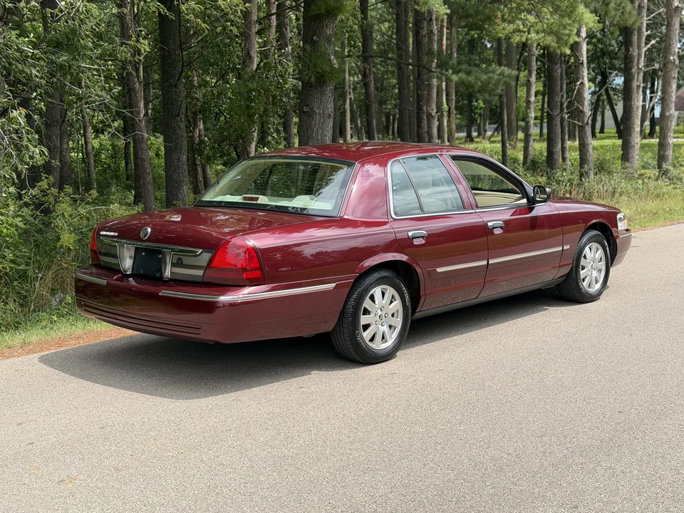 2006 Mercury Grand Marquis - Image 27 of 31