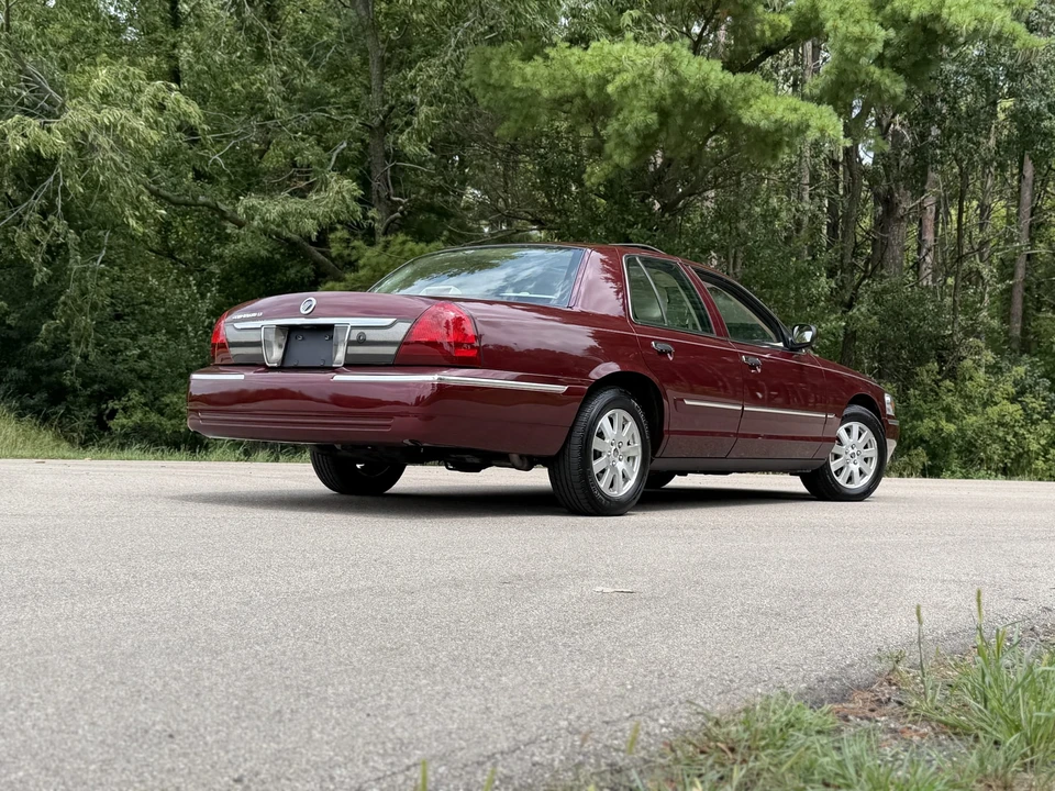2006 Mercury Grand Marquis - Image 30 of 31