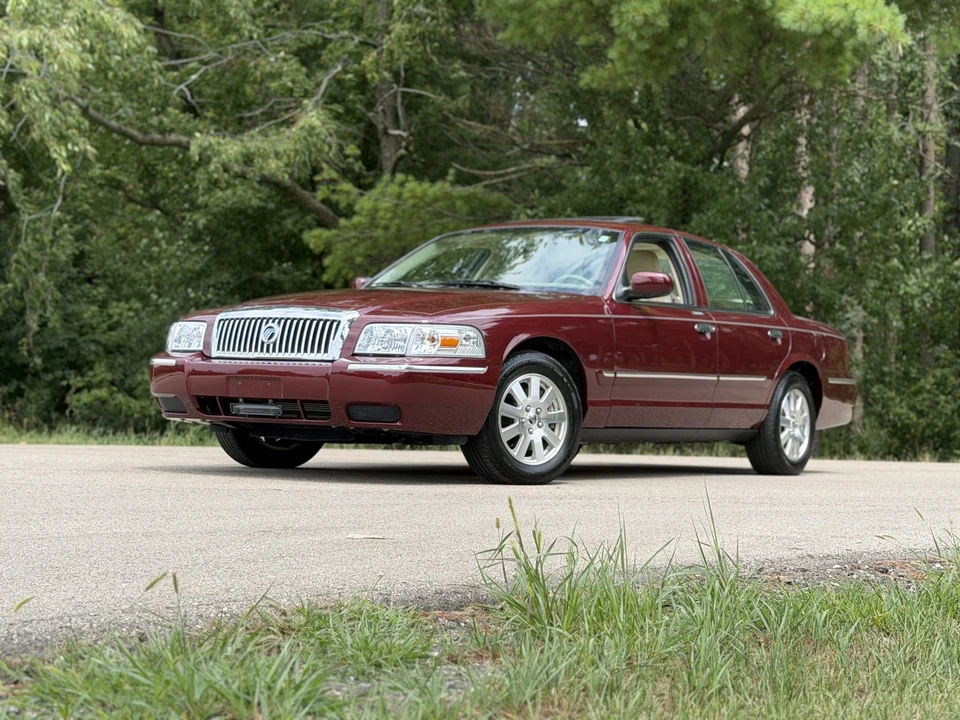 2006 Mercury Grand Marquis - Image 2 of 31