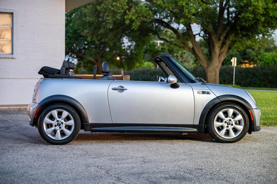 2006 Mini Mini Cooper S 1st Gen - Image 14 of 31