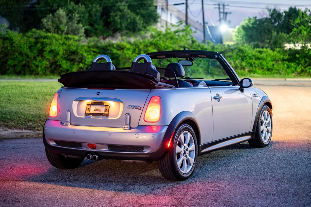 2006 Mini Mini Cooper S 1st Gen - Image 11 of 31