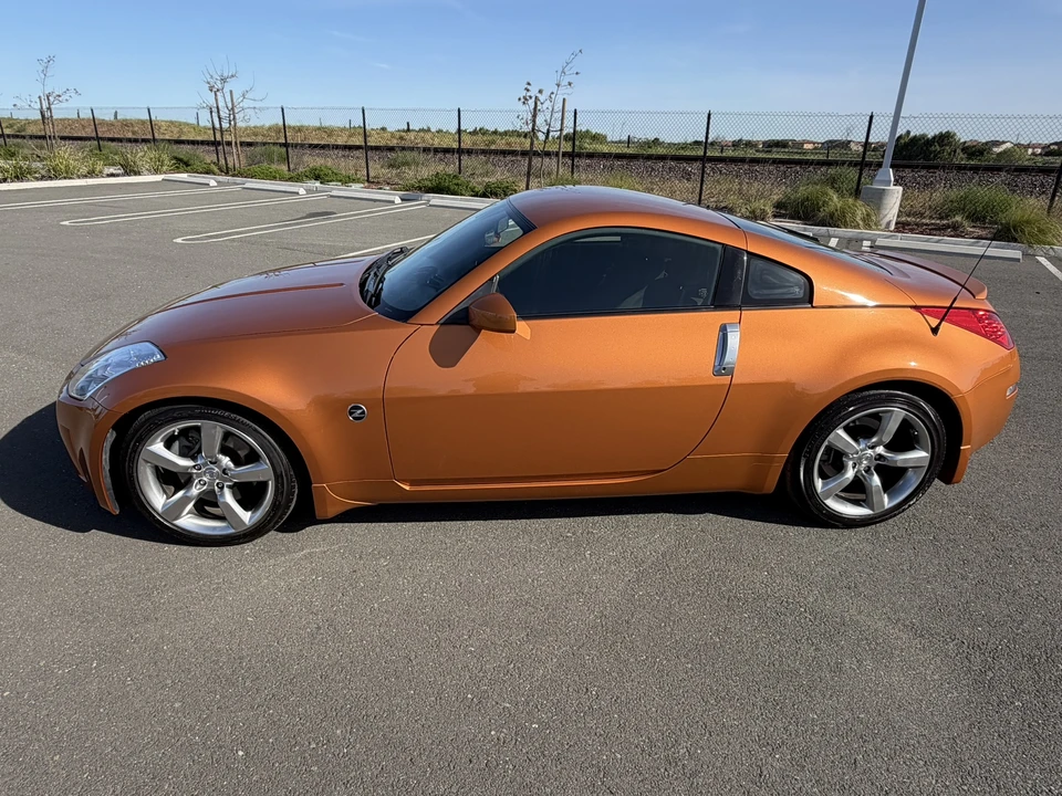 2006 Nissan 350Z 5th Gen - Image 2 of 31