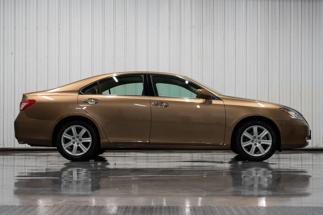 2007 Lexus ES 5th Gen - Image 18 of 31