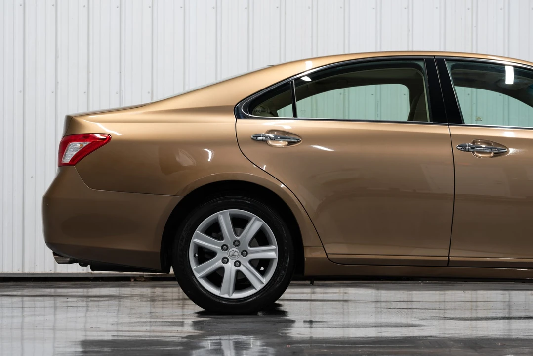 2007 Lexus ES 5th Gen - Image 31 of 31