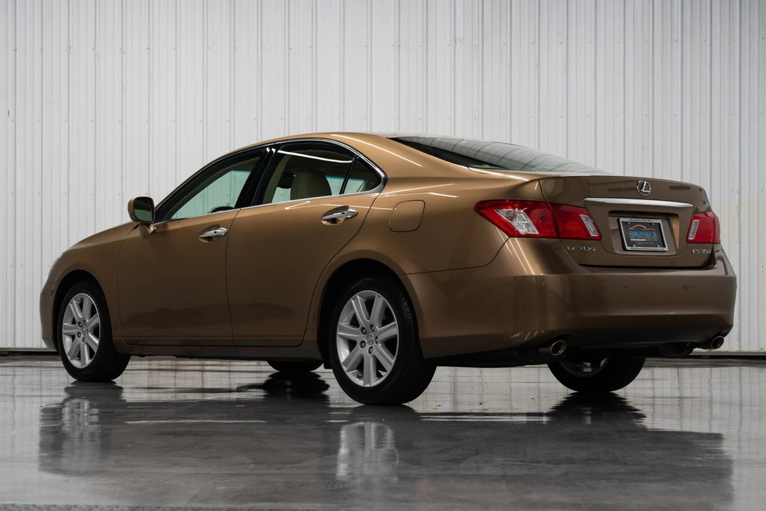 2007 Lexus ES 5th Gen - Image 12 of 31