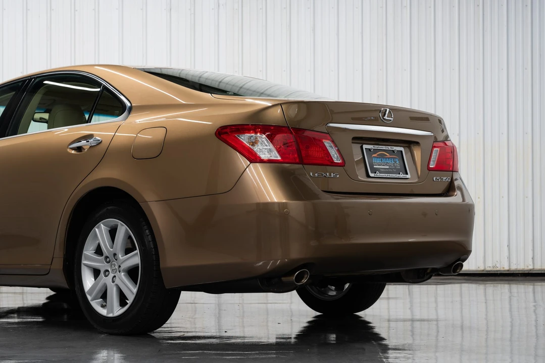2007 Lexus ES 5th Gen - Image 28 of 31