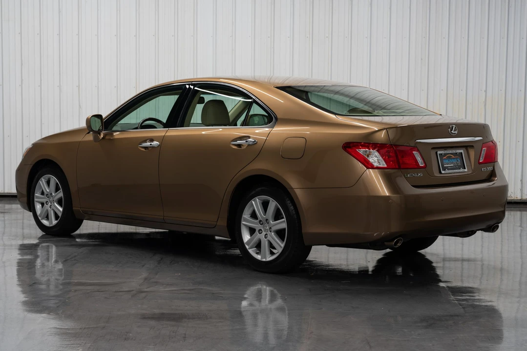 2007 Lexus ES 5th Gen - Image 11 of 31