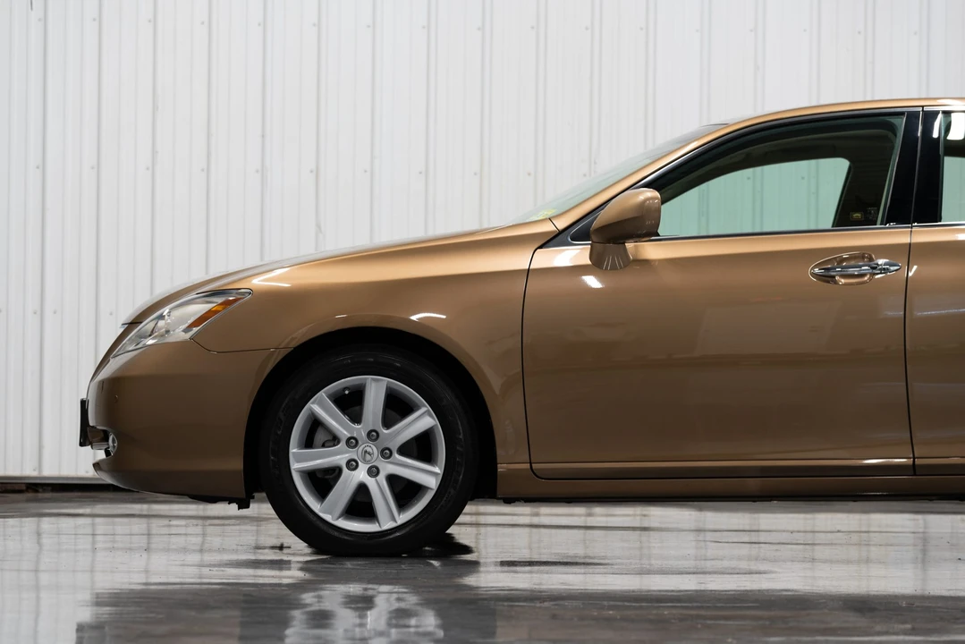 2007 Lexus ES 5th Gen - Image 26 of 31