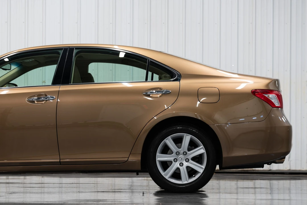 2007 Lexus ES 5th Gen - Image 27 of 31
