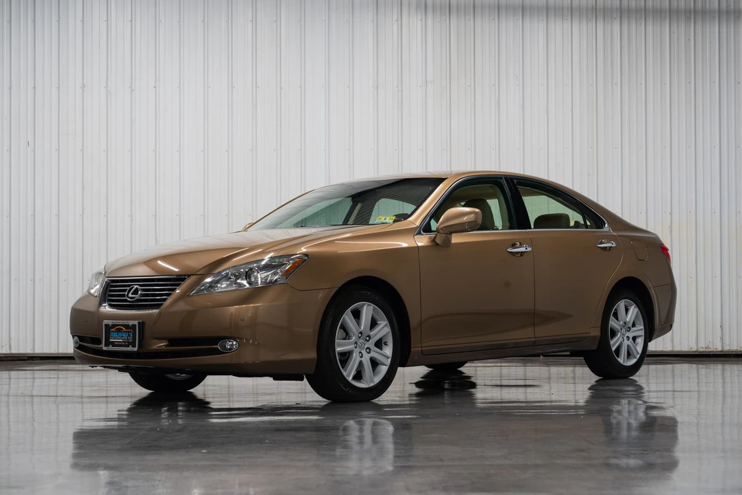 2007 Lexus ES 5th Gen - Image 8 of 31