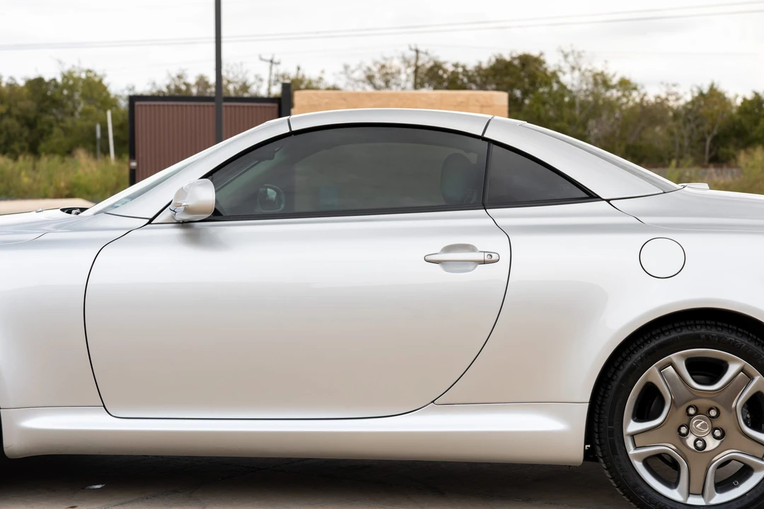 2007 Lexus SC430 - Image 18 of 31