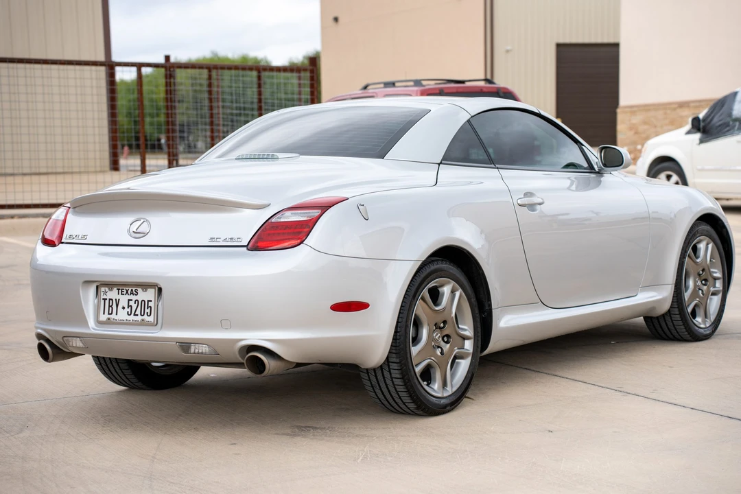 2007 Lexus SC430 - Image 12 of 31