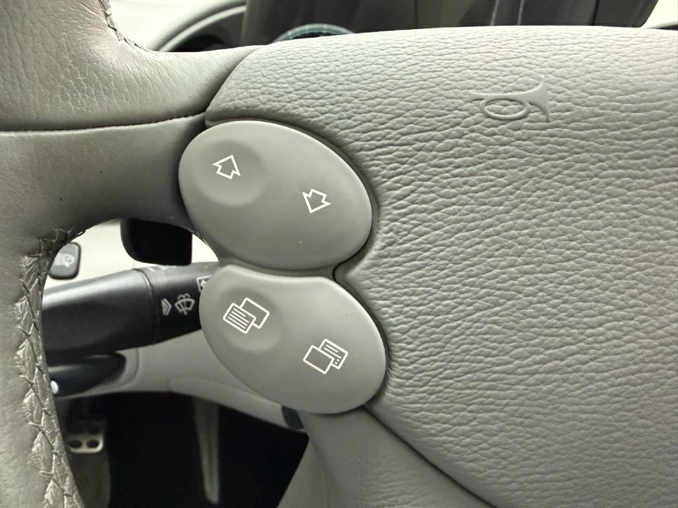 2007 Mercedes-Benz R230 SL-Class - Image 31 of 31