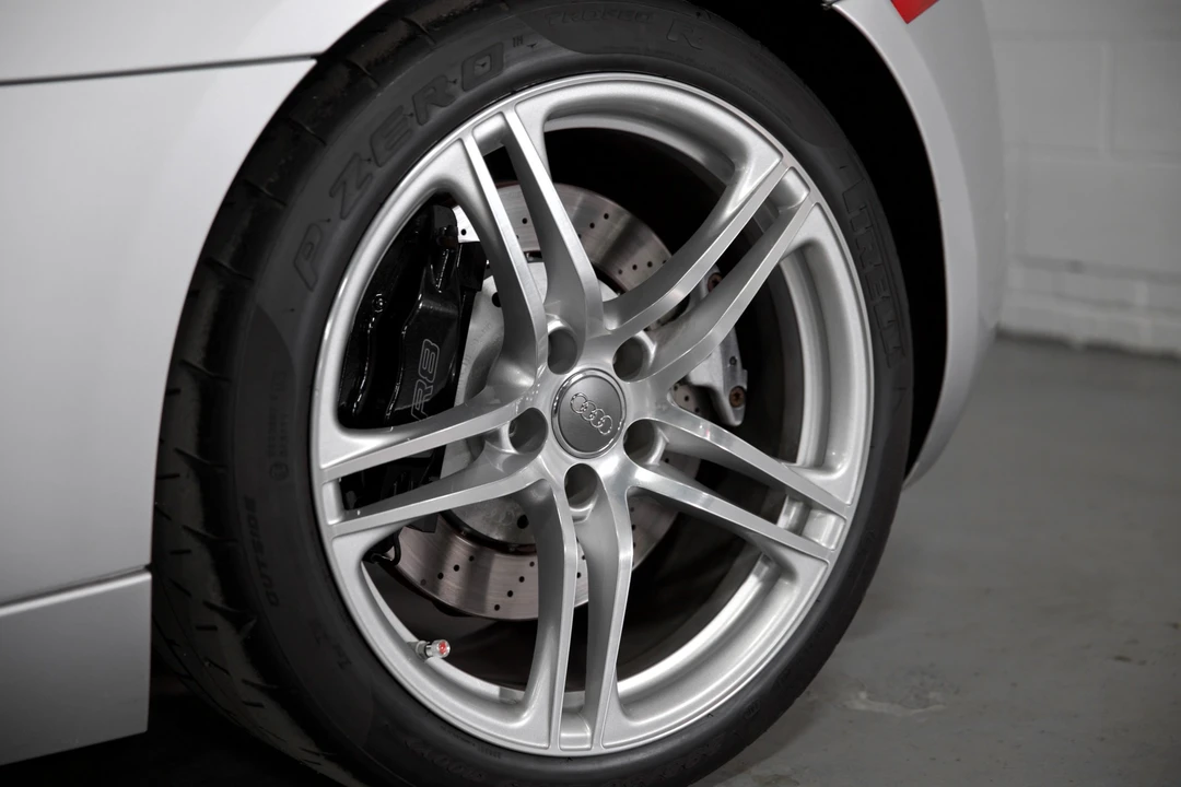 2008 Audi 42 R8 - Image 23 of 31