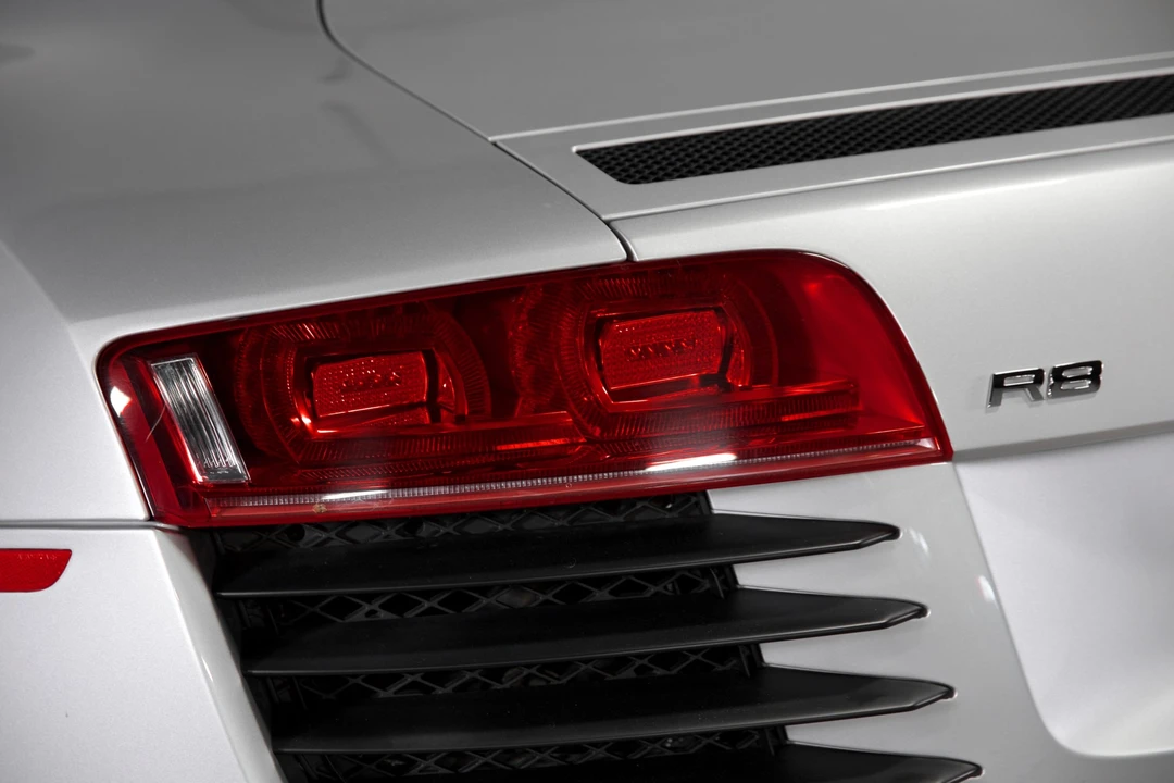 2008 Audi 42 R8 - Image 27 of 31