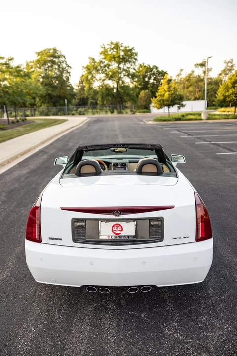 2008 Cadillac XLR - Image 20 of 31
