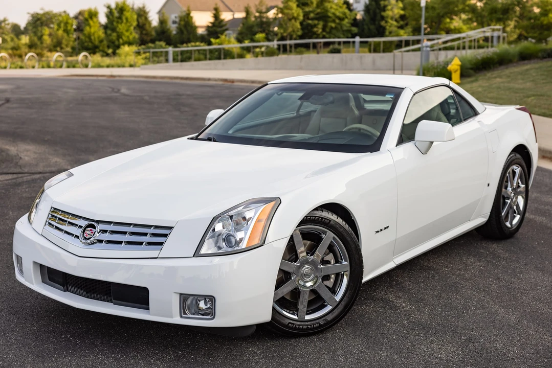 2008 Cadillac XLR - Image 27 of 31