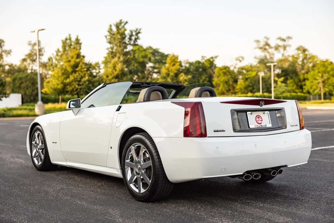 2008 Cadillac XLR - Image 22 of 31