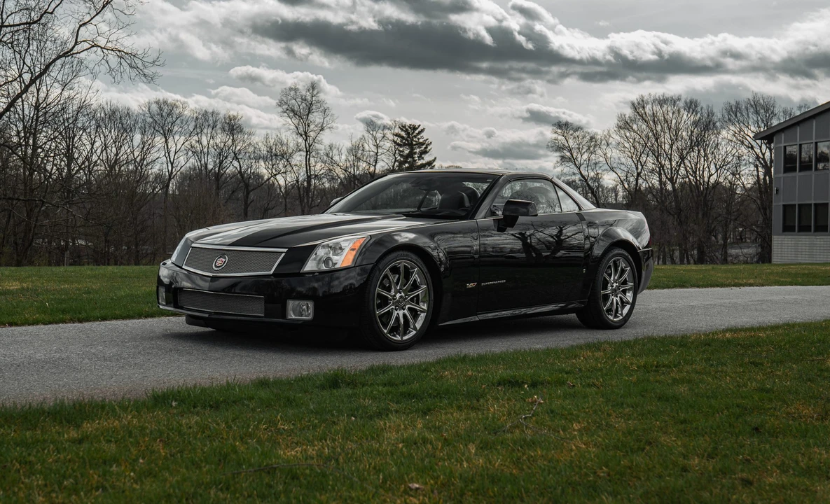 2008 Cadillac XLR-V - Image 5 of 31