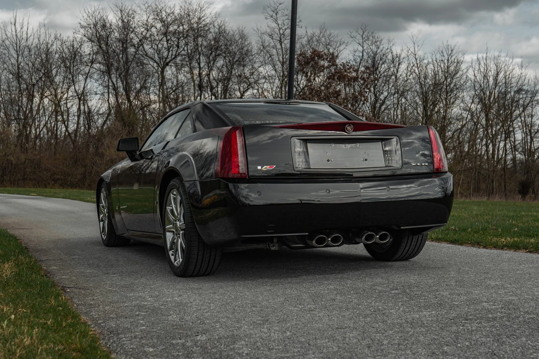 2008 Cadillac XLR-V - Image 17 of 31
