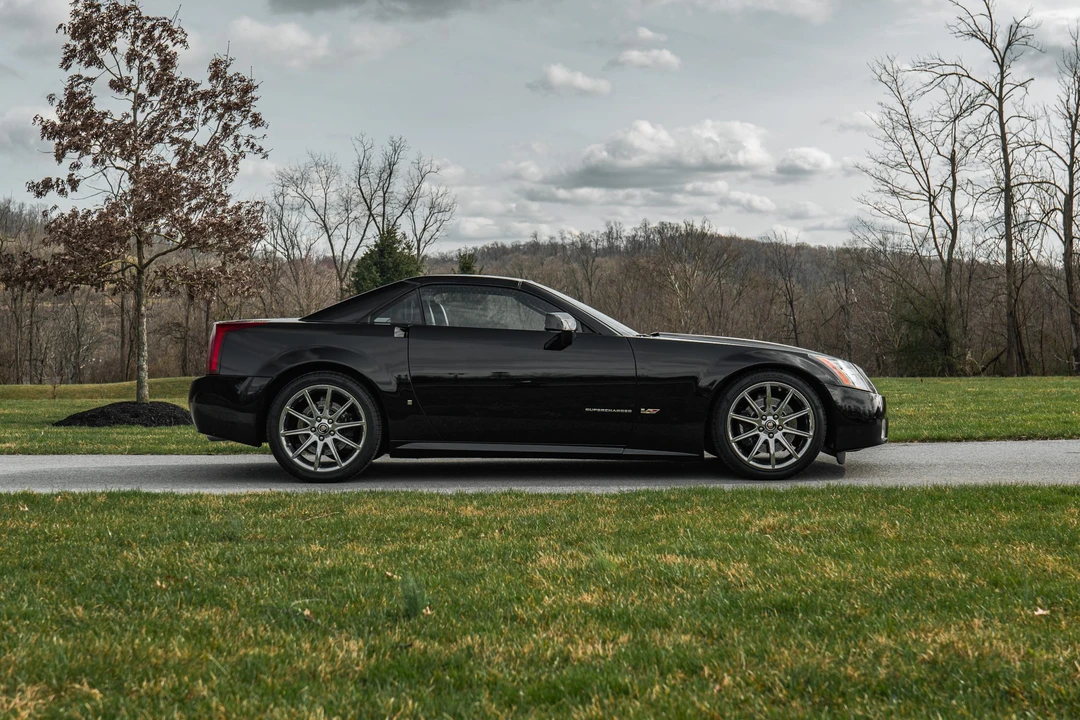 2008 Cadillac XLR-V - Image 31 of 31