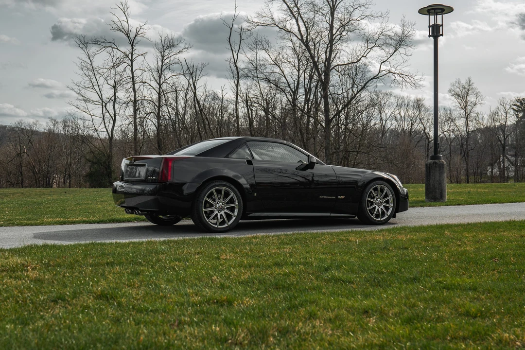2008 Cadillac XLR-V - Image 27 of 31