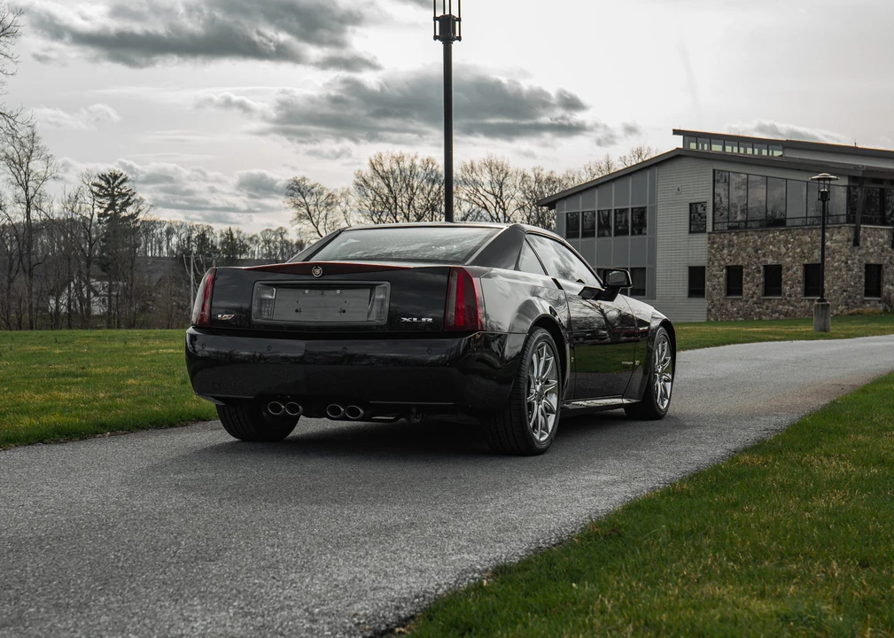 2008 Cadillac XLR-V - Image 22 of 31