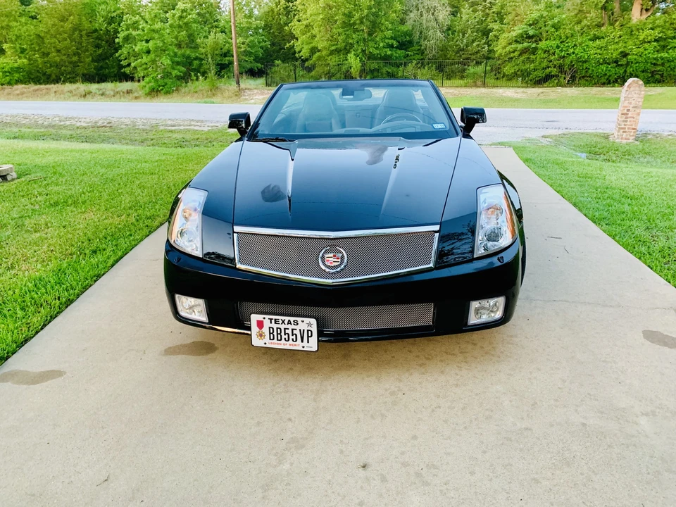 2008 Cadillac XLR-V - Image 7 of 31