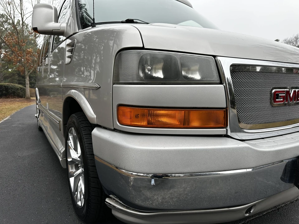 2008 GMC Savana - Image 20 of 31