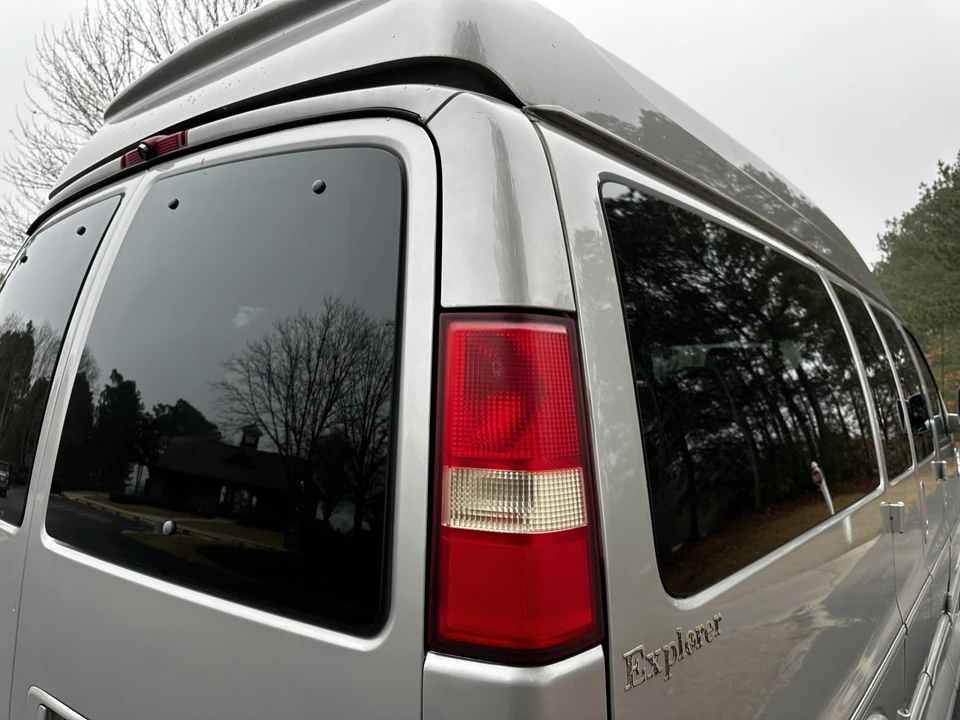 2008 GMC Savana - Image 25 of 31