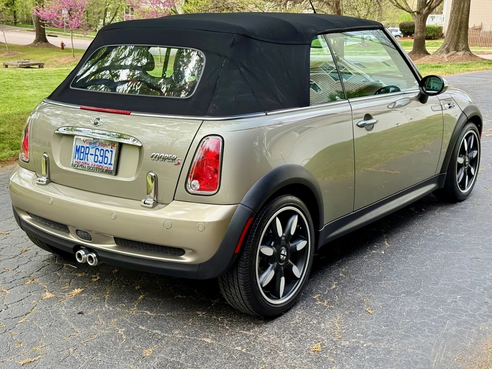 2008 Mini Mini 1st Gen - Image 16 of 31
