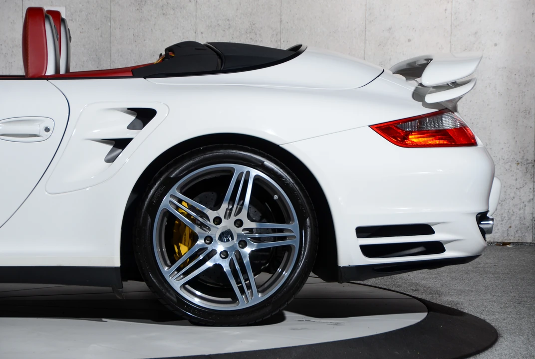 2008 Porsche 997 Turbo - Image 30 of 31