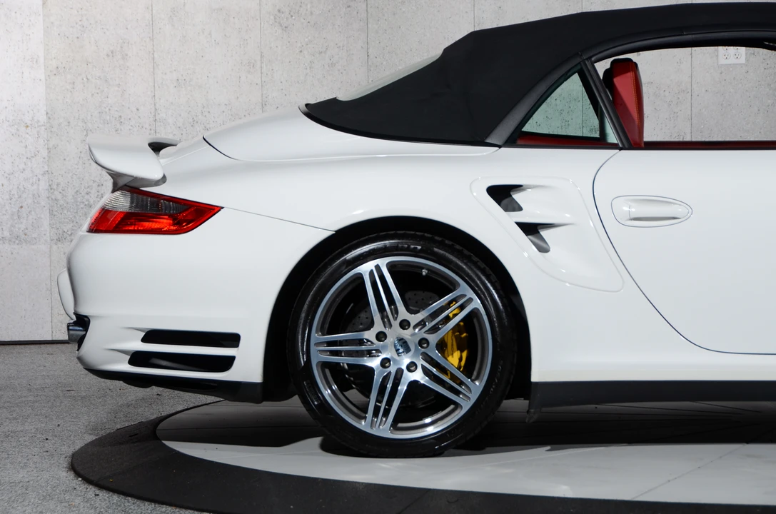 2008 Porsche 997 Turbo - Image 26 of 31